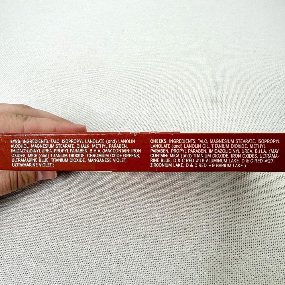 VTG Sonora Brand Makeup Palette Travel Compact 12 Soft Shadows 3 Blush 80's New - Picture 16 of 16